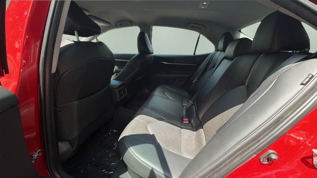 Used 2022 Toyota Camry XSE w/ Navigation Upgrade Package FWD image 14