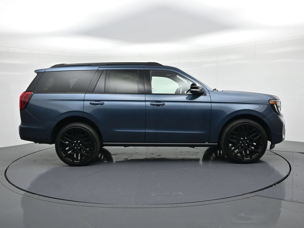 New 2027 Ford Expedition Platinum w/ Stealth Performance Package AWD/4WD image 5