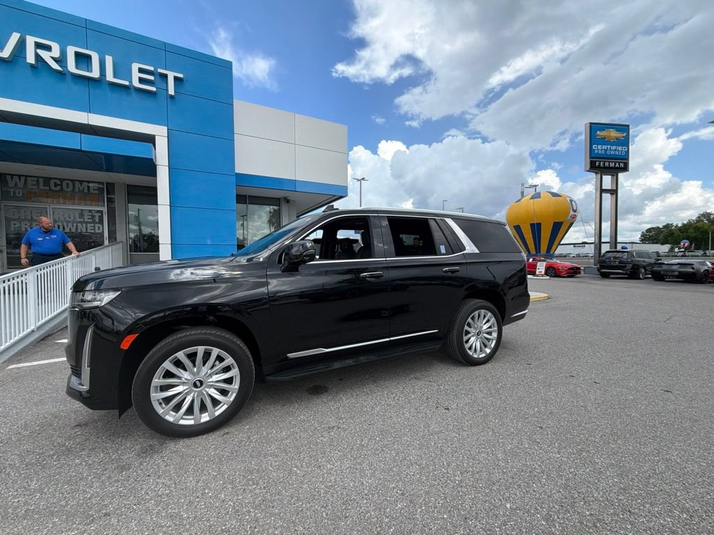 Used 2024 Cadillac Escalade Luxury RWD image 16