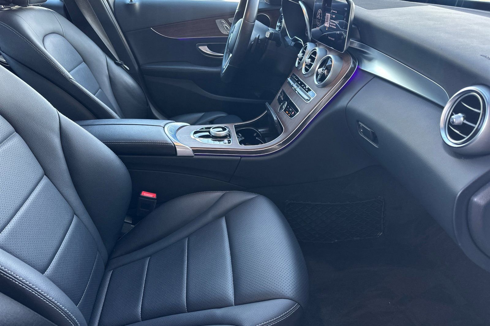 Used 2019 Mercedes-Benz C 300 4MATIC Sedan image 15
