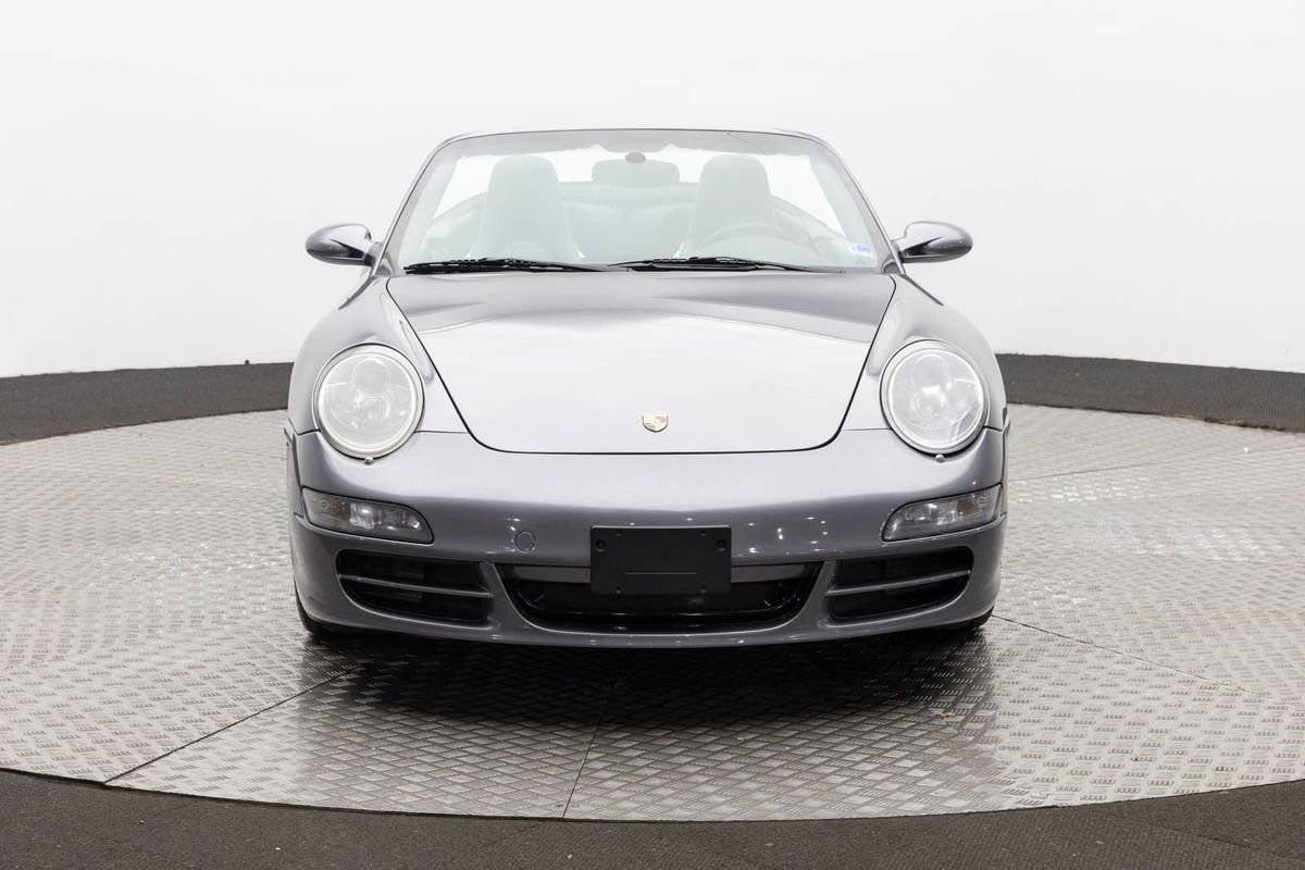 Used 2006 Porsche 911 Carrera 4 AWD/4WD image 3