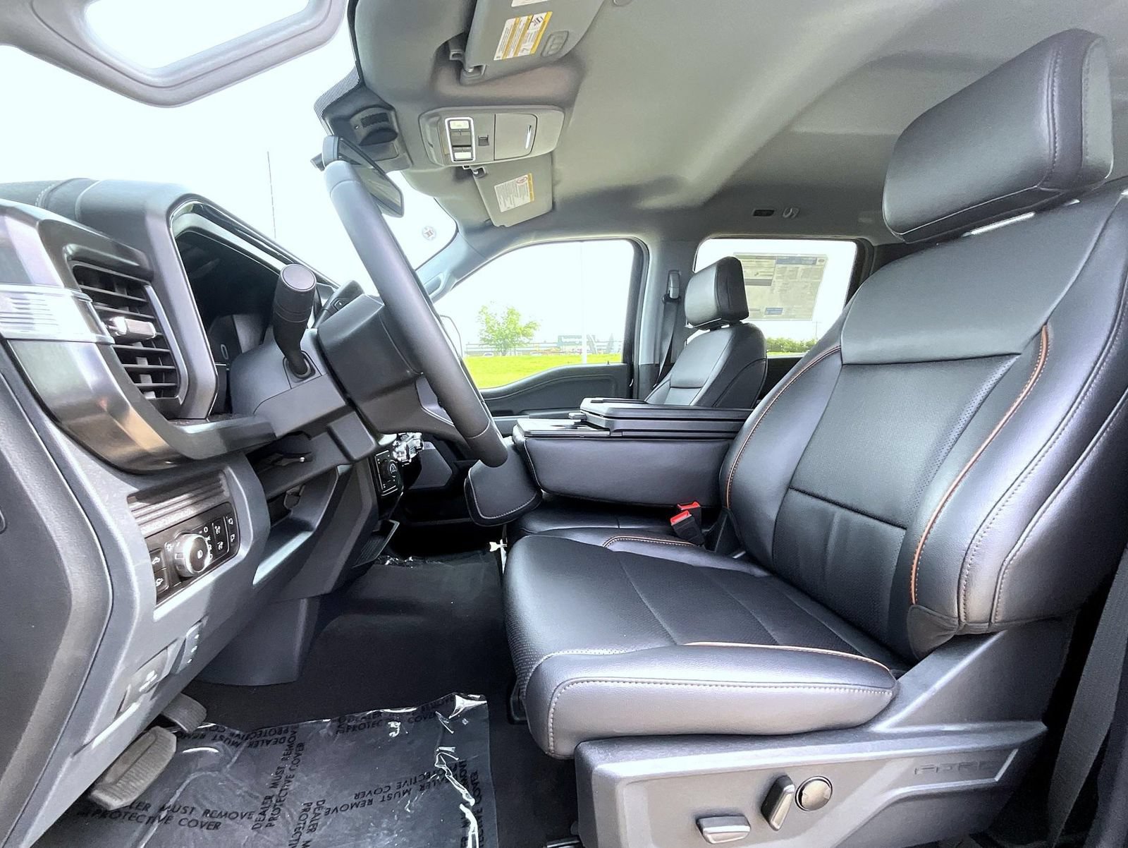 New 2026 Ford F250 Lariat w/ Tremor Off-Road Package AWD/4WD image 9