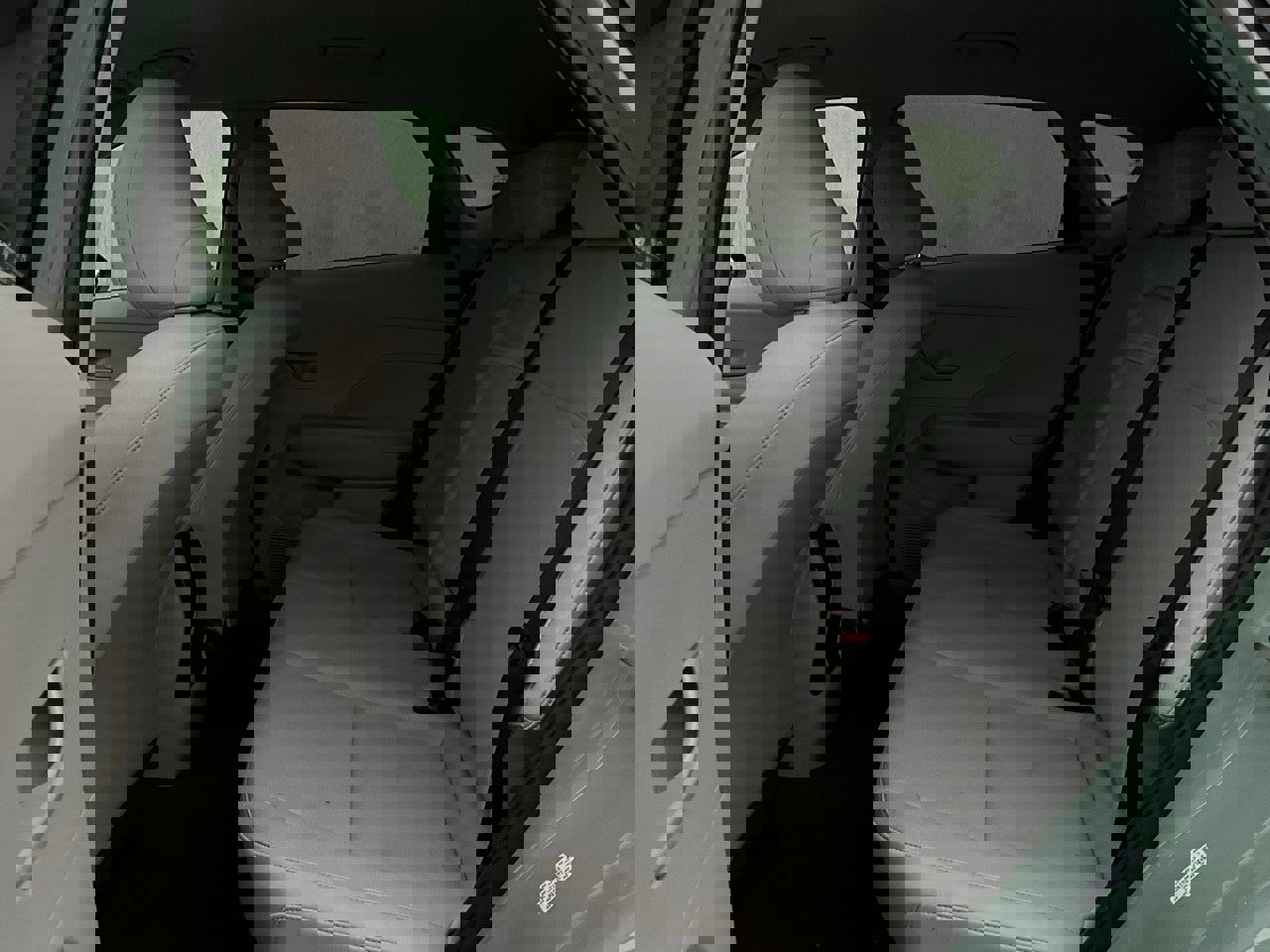 Used 2025 Hyundai Kona SEL image 12