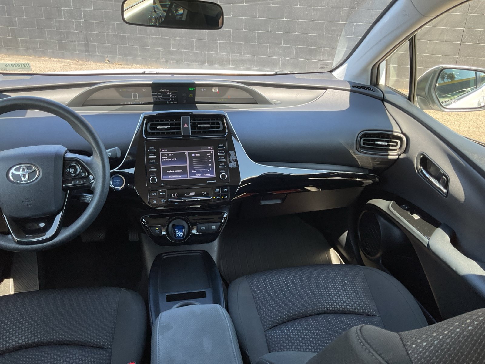 Used 2022 Toyota Prius LE FWD image 16
