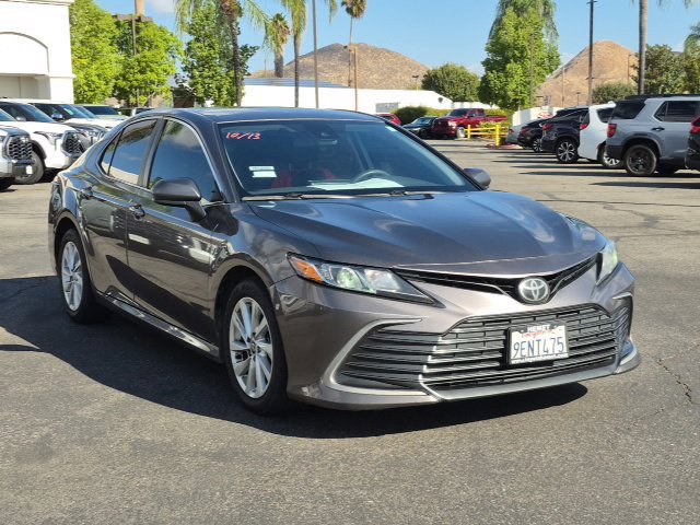 Used 2023 Toyota Camry LE FWD image 3