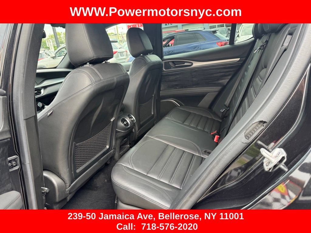 Used 2019 Alfa Romeo Stelvio Ti Sport w/ Quick Order Package 22S Sport AWD/4WD image 23