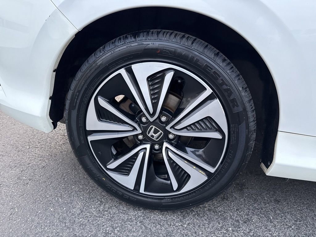 Used 2017 Honda Civic EX-L image 9