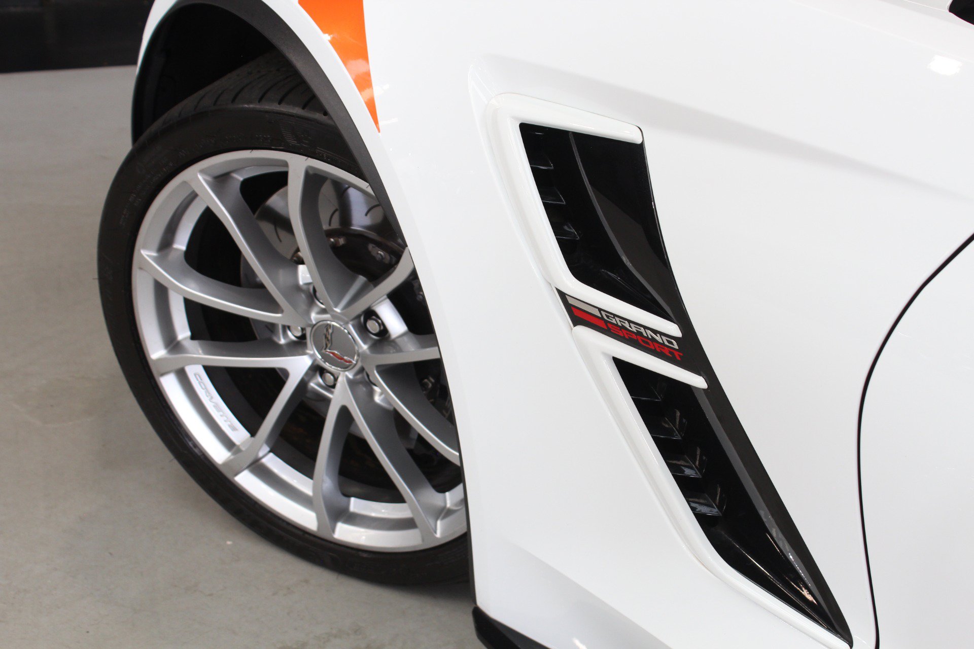 Used 2019 Chevrolet Corvette Grand Sport RWD image 32