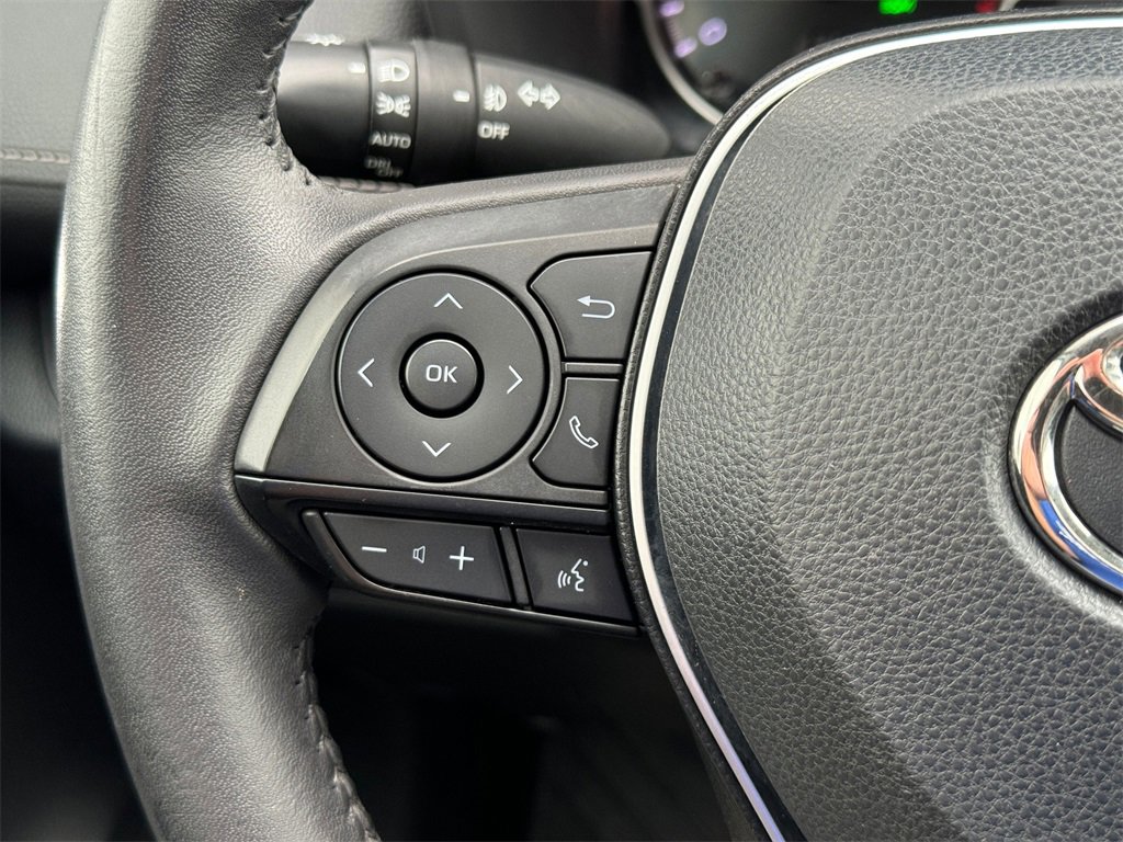 Certified 2022 Toyota RAV4 XLE Premium image 34