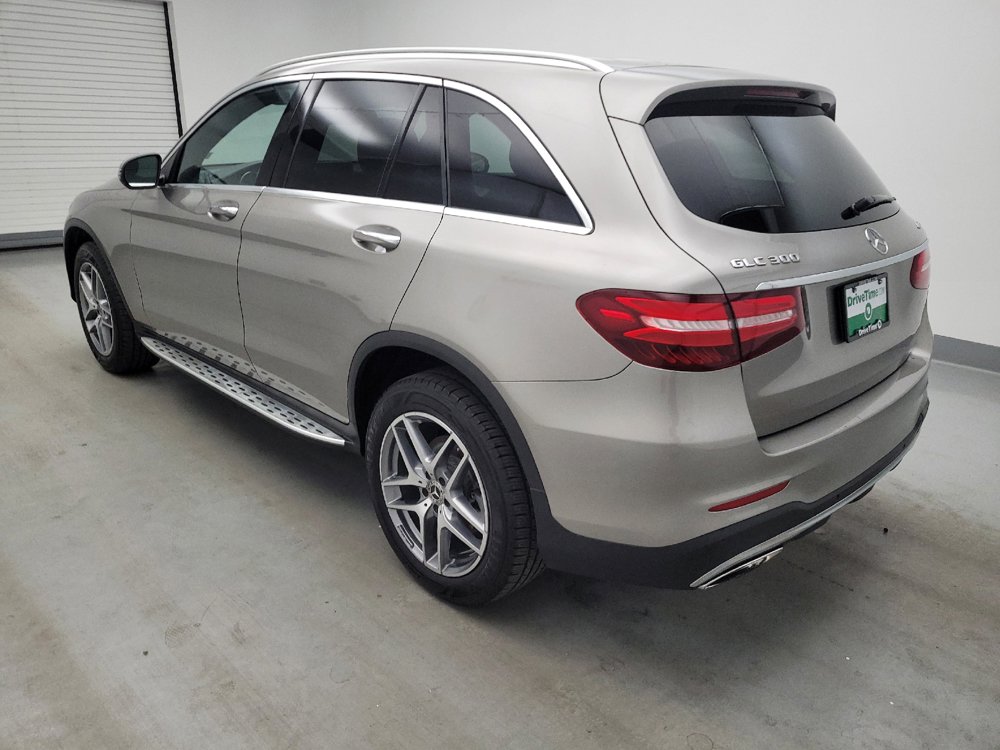 Used 2019 Mercedes-Benz GLC 300 4MATIC image 3