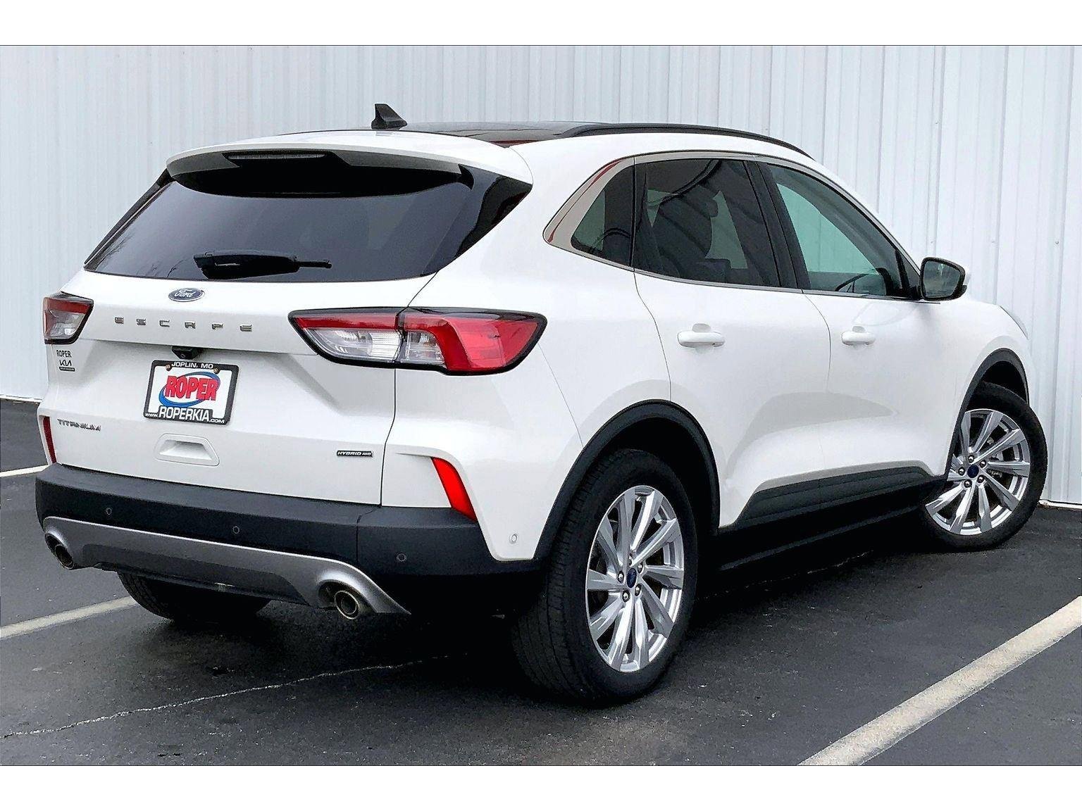 Used 2022 Ford Escape Titanium w/ Titanium Elite Package image 11