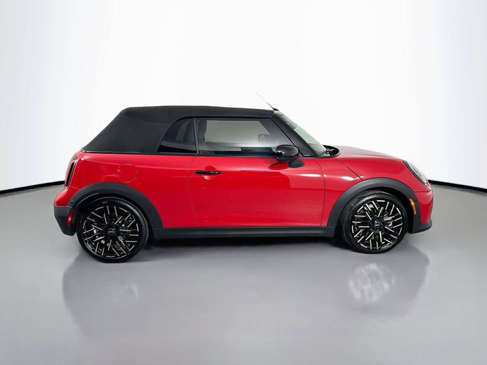 Used 2026 MINI Cooper S FWD image 4