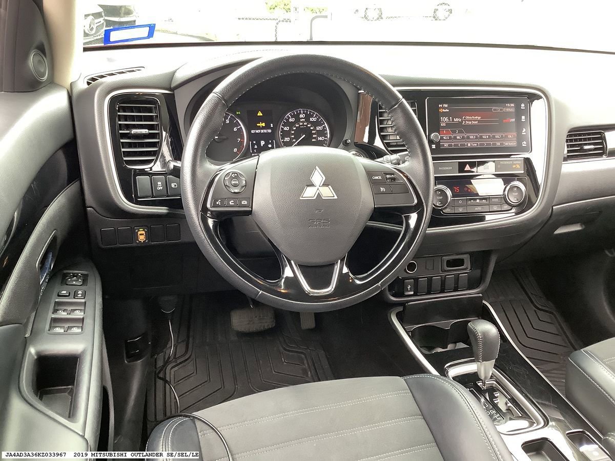 Used 2019 Mitsubishi Outlander SE FWD image 9