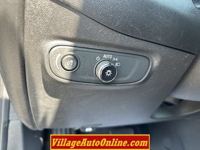 Used 2020 Chevrolet Equinox LT FWD image 26