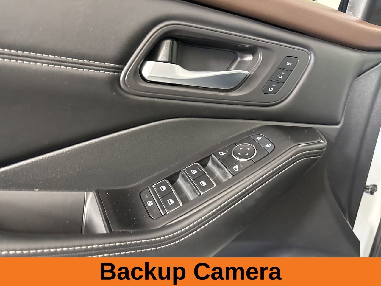 Used 2023 Nissan Rogue SL w/ SL Premium Package image 10