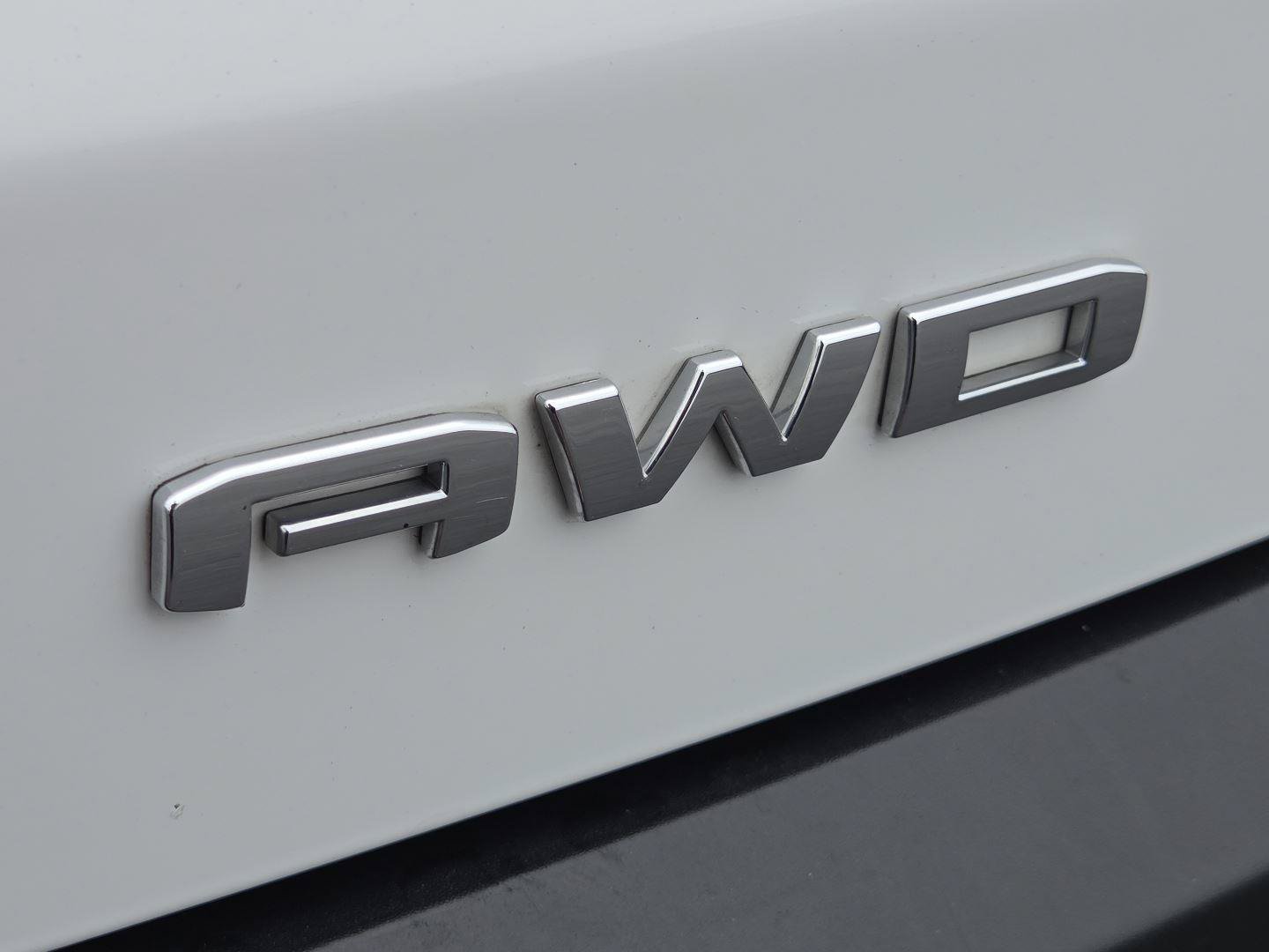 Used 2023 GMC Acadia SLE w/ Driver Convenience Package AWD/4WD image 5