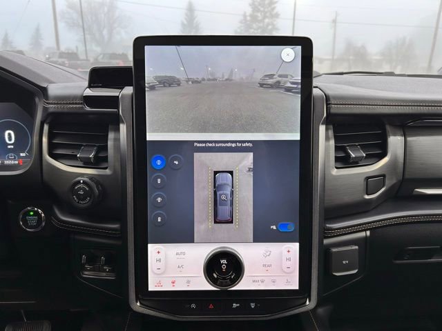 Used 2024 Ford Expedition Max Platinum AWD/4WD image 23