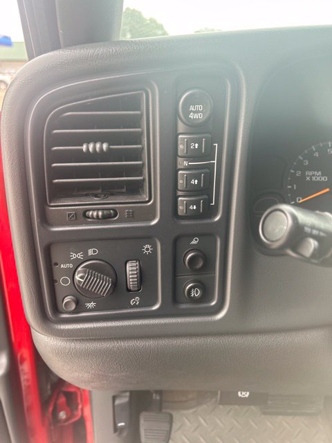 Used 2003 Chevrolet Silverado 1500 LS w/ Off-Road Package AWD/4WD image 13