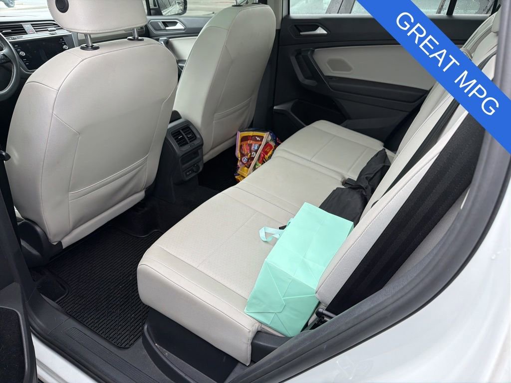 Used 2021 Volkswagen Tiguan SEL AWD/4WD image 7