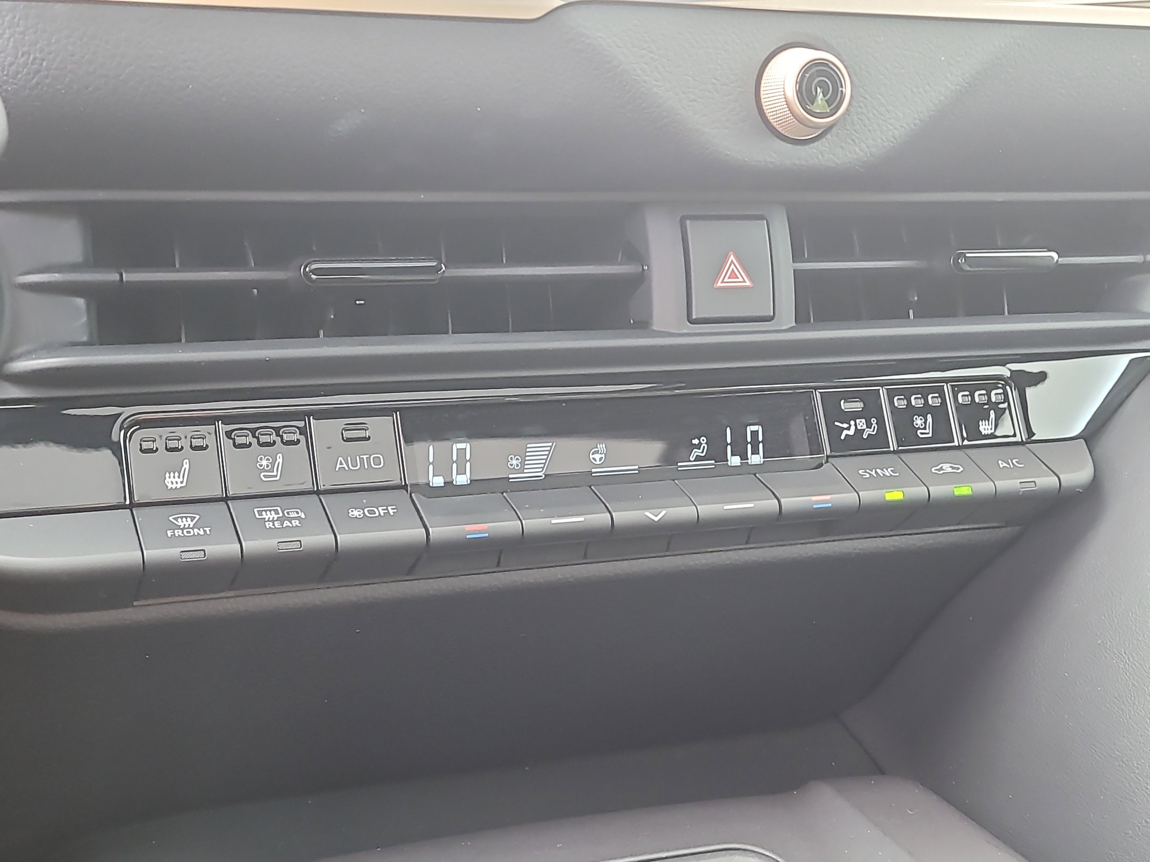 Certified 2023 Toyota Crown Limited image 25