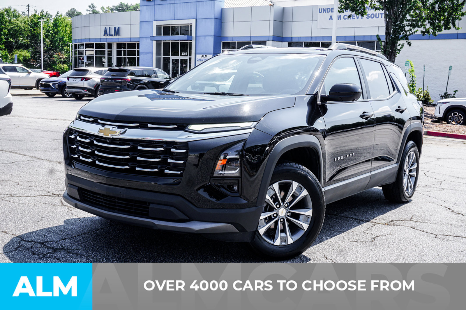 Used 2025 Chevrolet Equinox LT w/ Convenience Package II FWD image 2