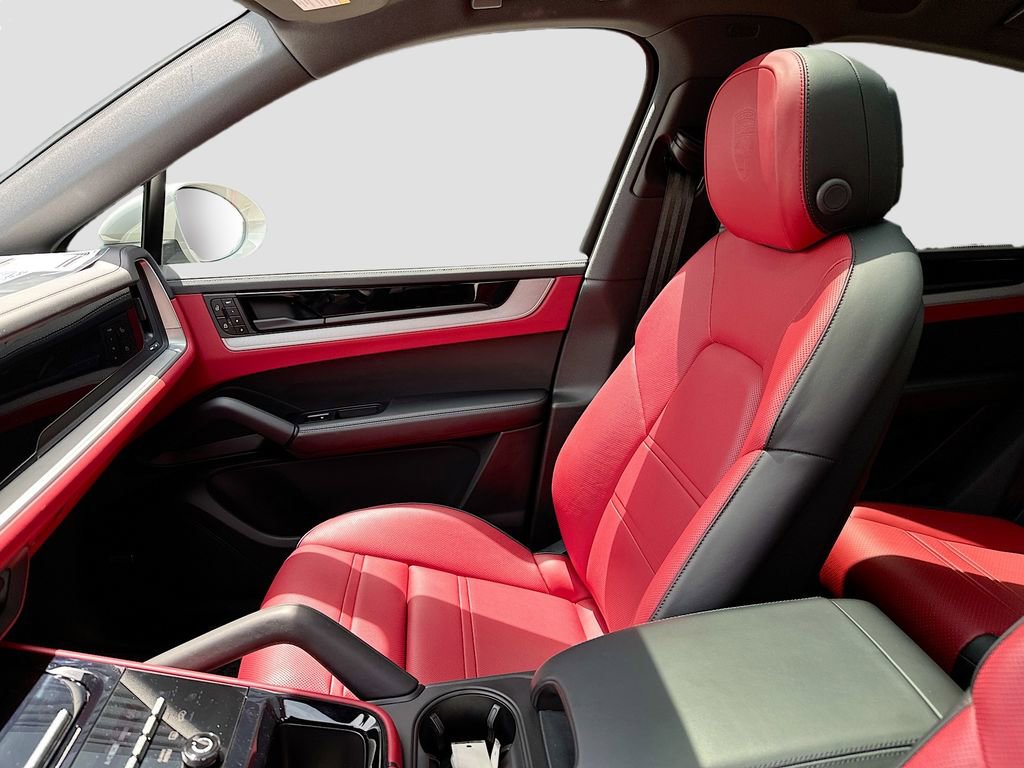 Certified 2026 Porsche Cayenne S AWD/4WD image 26