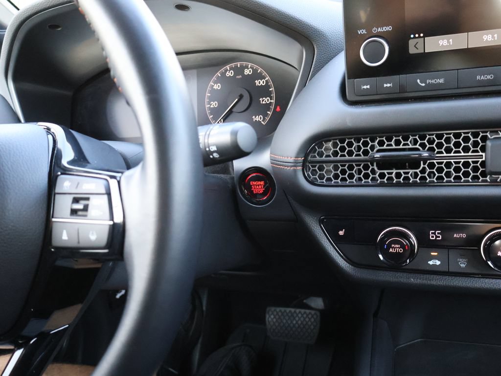 Certified 2025 Honda HR-V Sport image 25