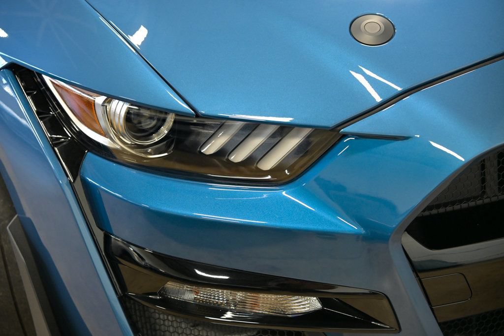 Used 2020 Ford Mustang Shelby GT500 w/ Carbon Fibre Track Pack RWD image 6