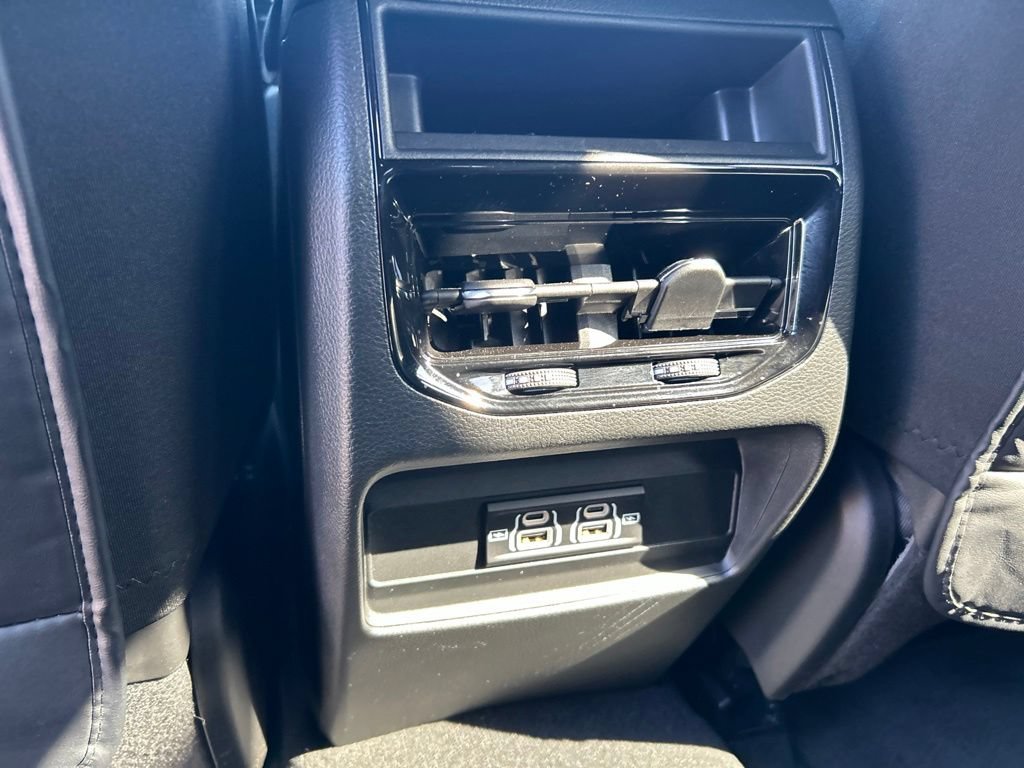 Used 2025 Jeep Grand Cherokee Laredo X AWD/4WD image 15