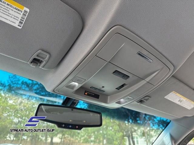 Used 2015 GMC Sierra 1500 SLT w/ SLT Crew Cab Value Package image 32