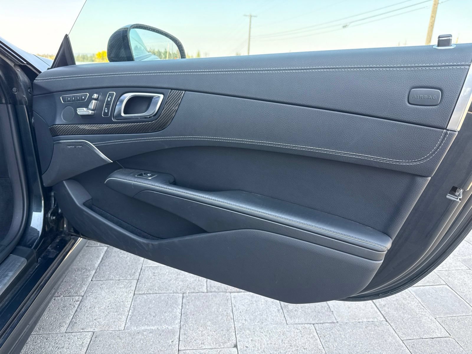 Used 2013 Mercedes-Benz SL 63 AMG image 12
