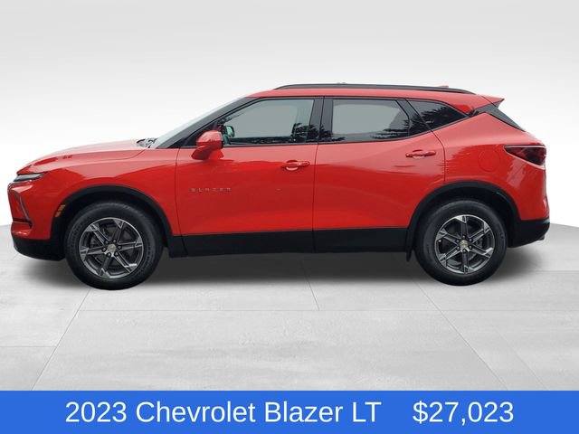 Certified 2023 Chevrolet Blazer LT w/ Convenience Package AWD/4WD image 2