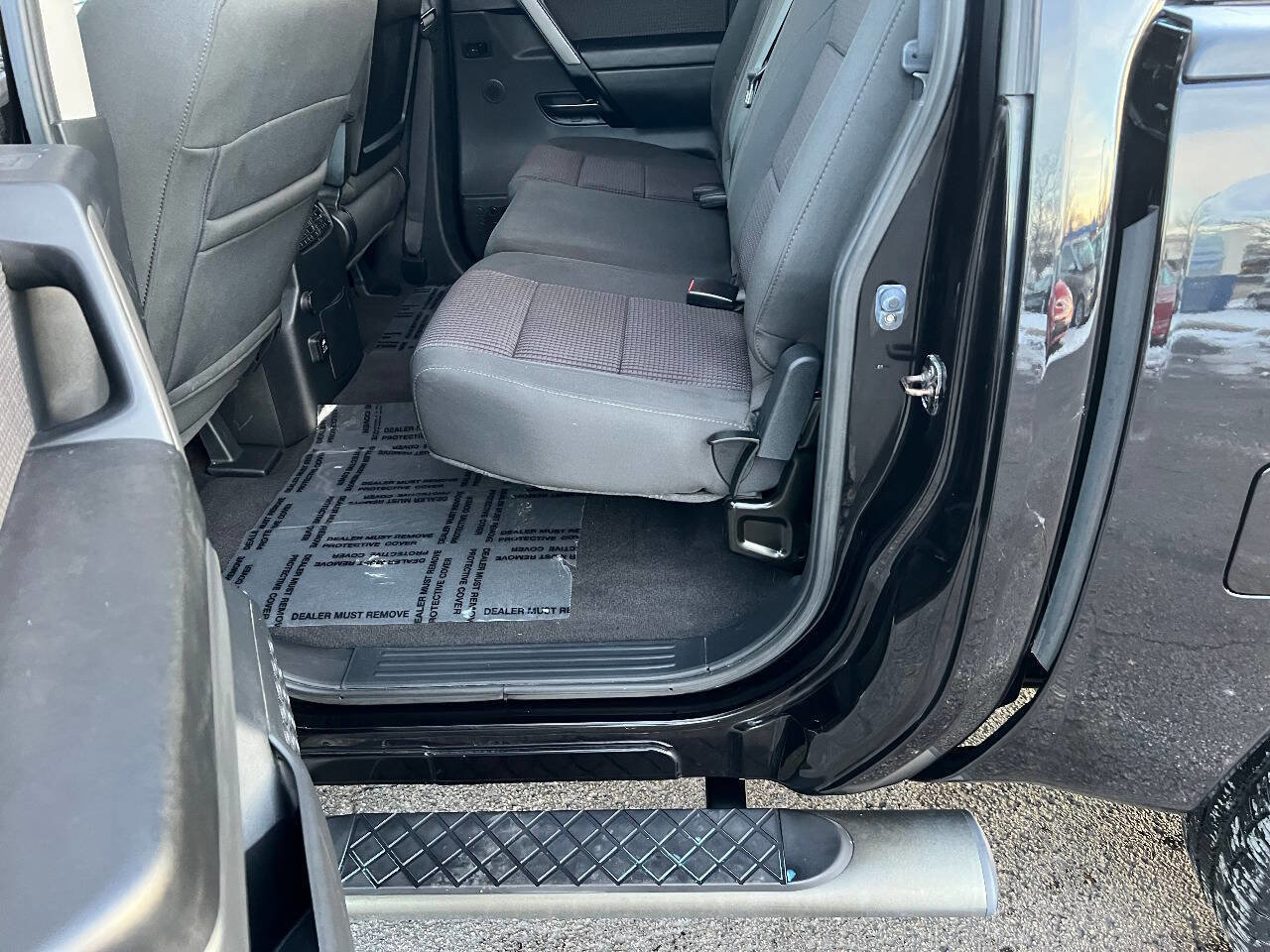 Used 2014 Nissan Titan SV w/ SV Value Truck Package image 20