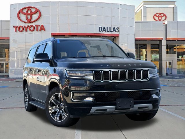 Used 2024 Jeep Wagoneer L Series II RWD image 1