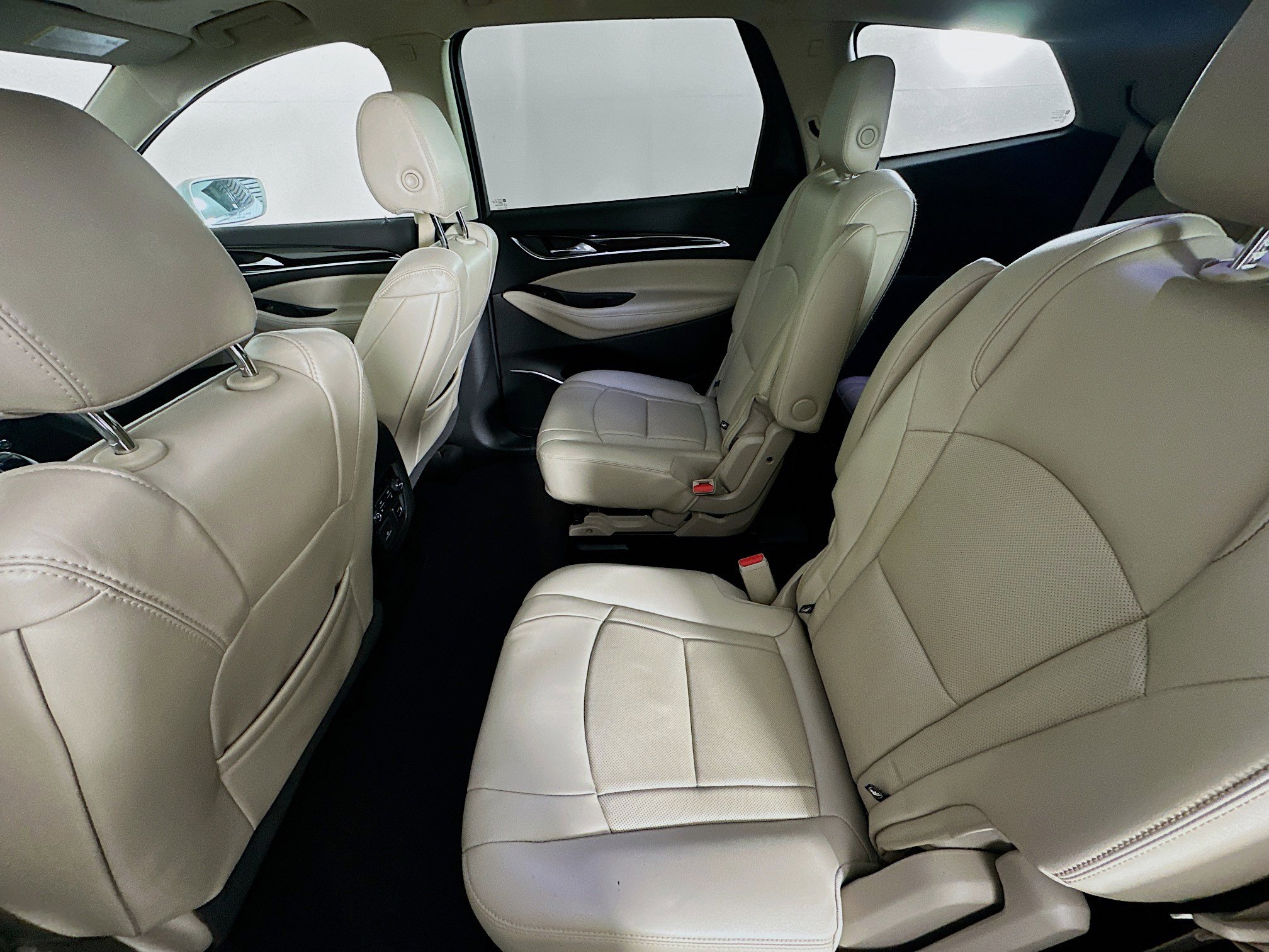 Used 2018 Buick Enclave Premium image 28