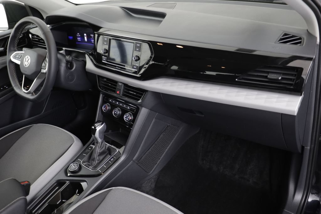 Certified 2024 Volkswagen Taos S AWD/4WD image 19