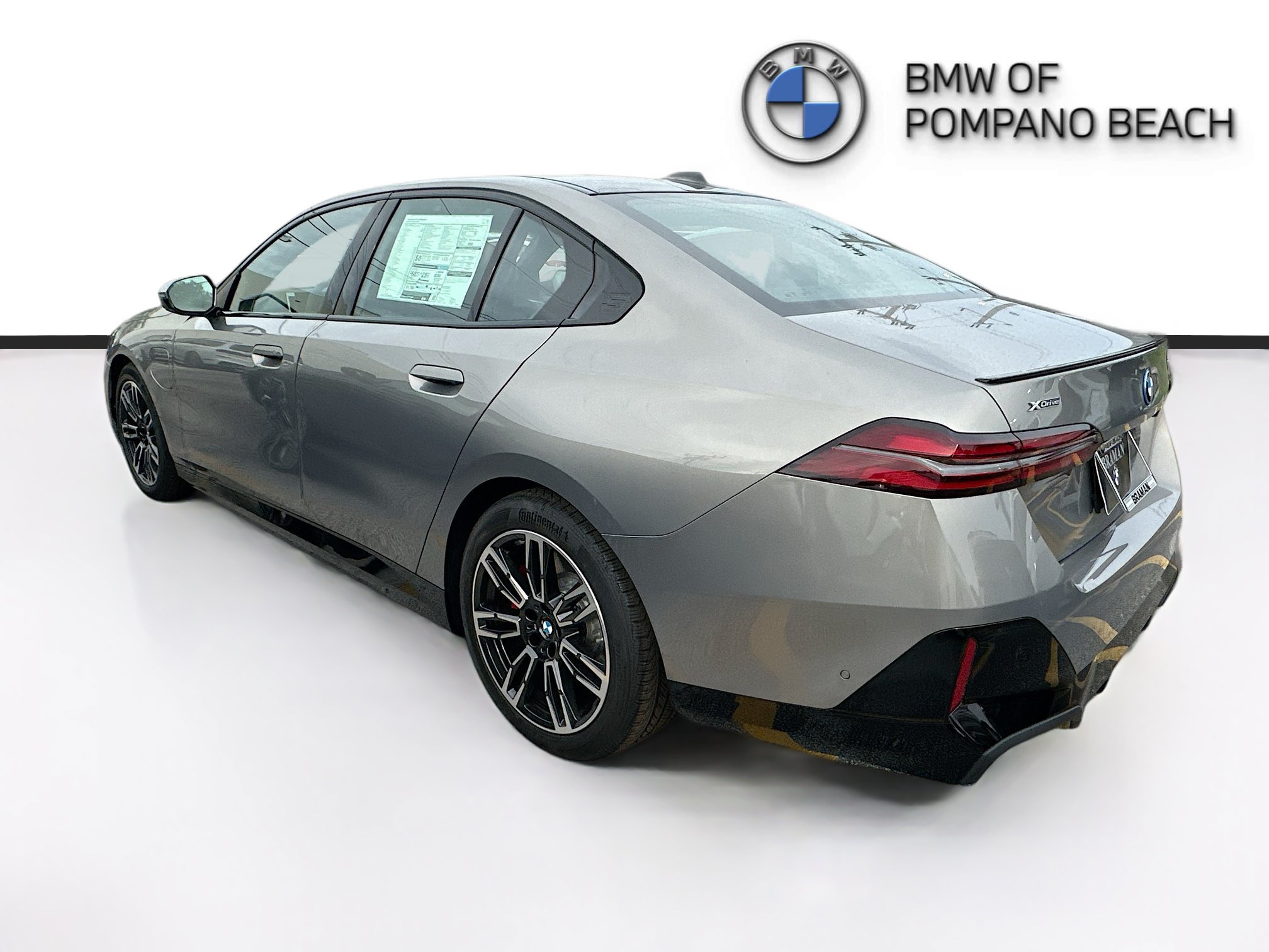 New 2026 BMW 550e xDrive w/ Executive Package AWD/4WD image 4