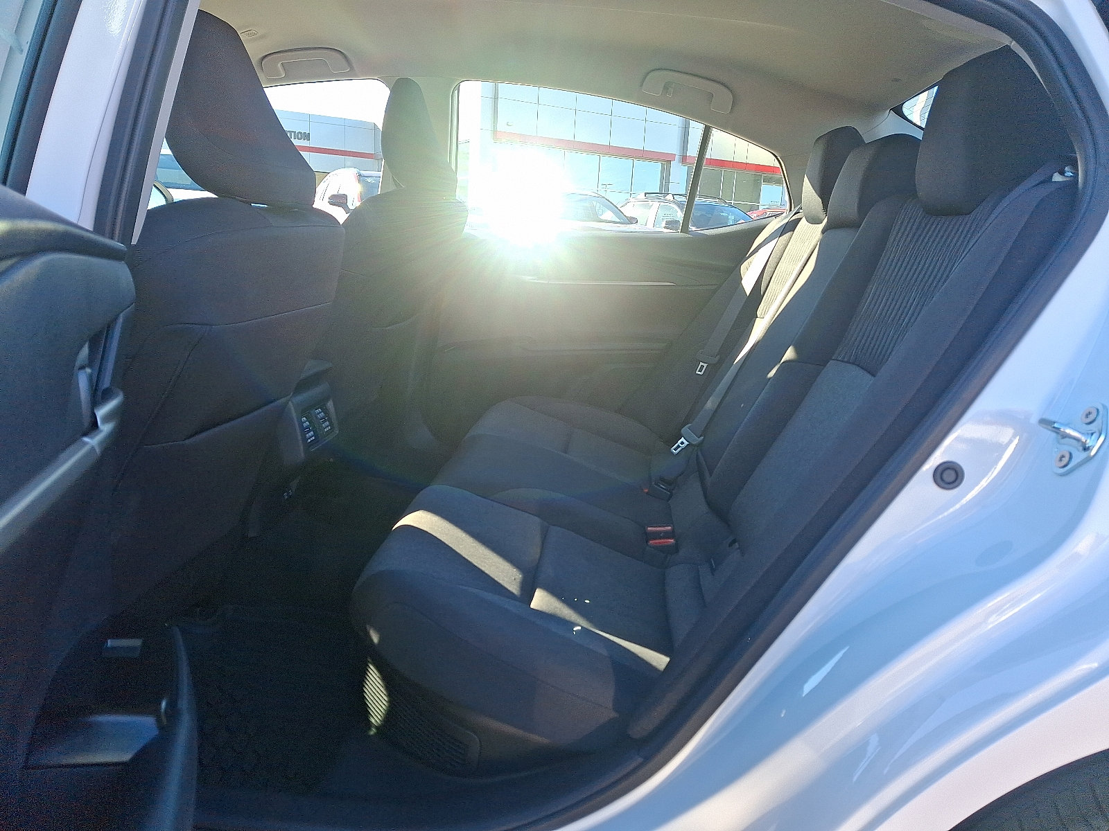 Certified 2025 Toyota Camry Hybrid image 10