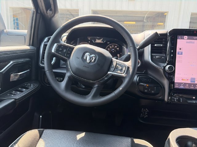 Used 2026 RAM 2500 Laramie AWD/4WD image 13