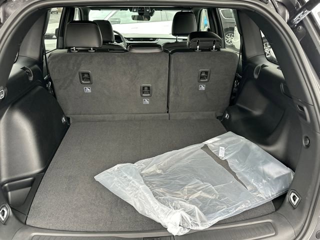 New 2026 Jeep Grand Cherokee Laredo image 7