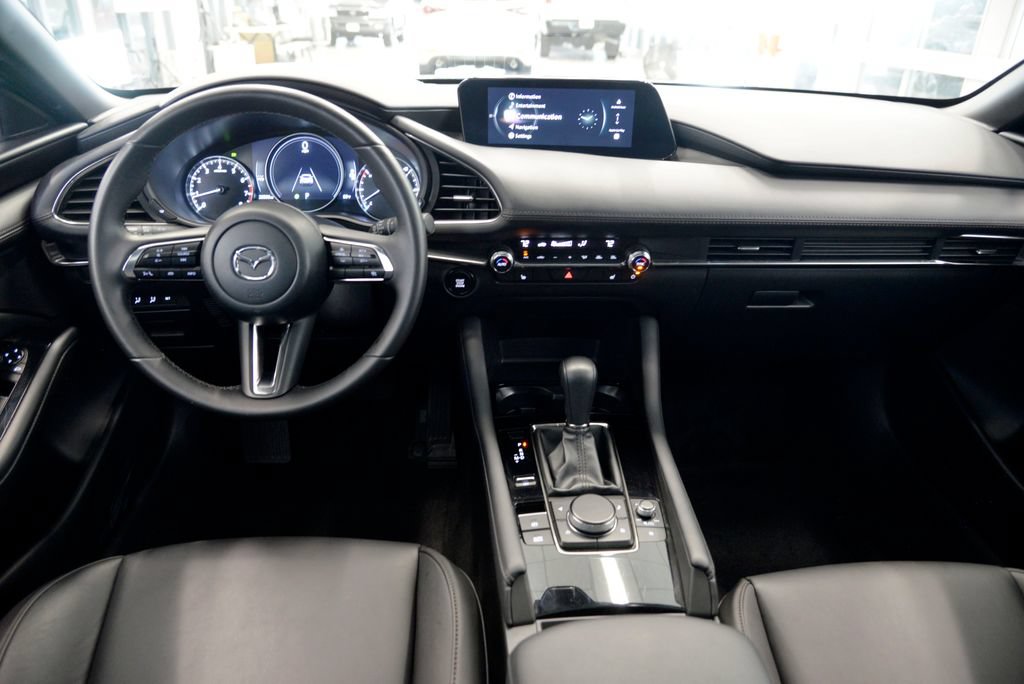 Used 2024 MAZDA MAZDA3 s FWD image 17