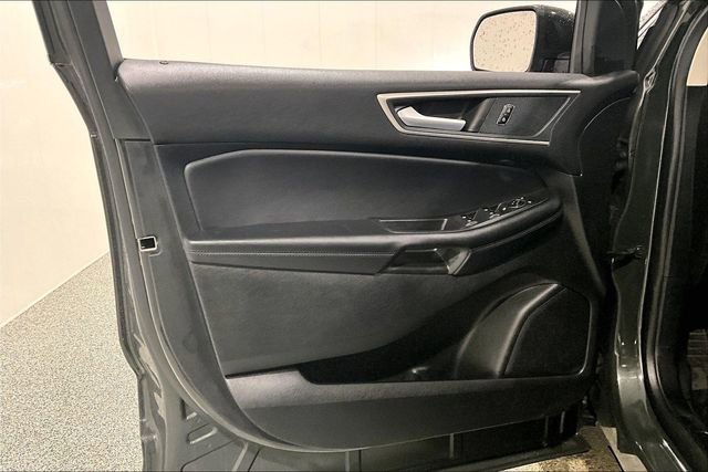 Used 2024 Ford Edge SEL w/ Convenience Package image 21