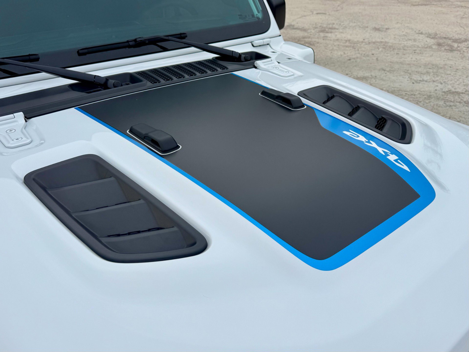 Used 2025 Jeep Wrangler Unlimited Rubicon 4xe image 56