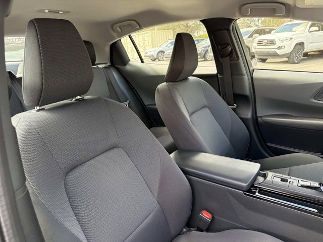 Used 2025 Toyota Prius LE image 16