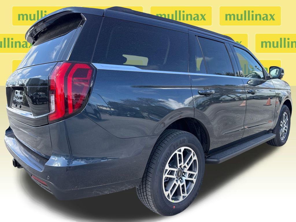 New 2026 Ford Expedition Active image 15