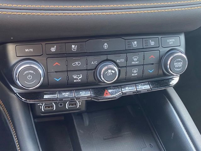 Used 2022 Dodge Durango R/T w/ Quick Order Package 22F AWD/4WD image 18