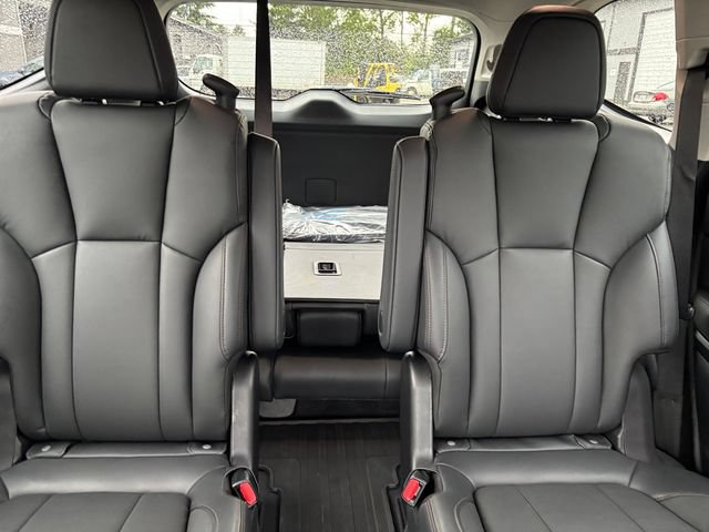 Certified 2025 Subaru Ascent Bronze Edition AWD/4WD image 22