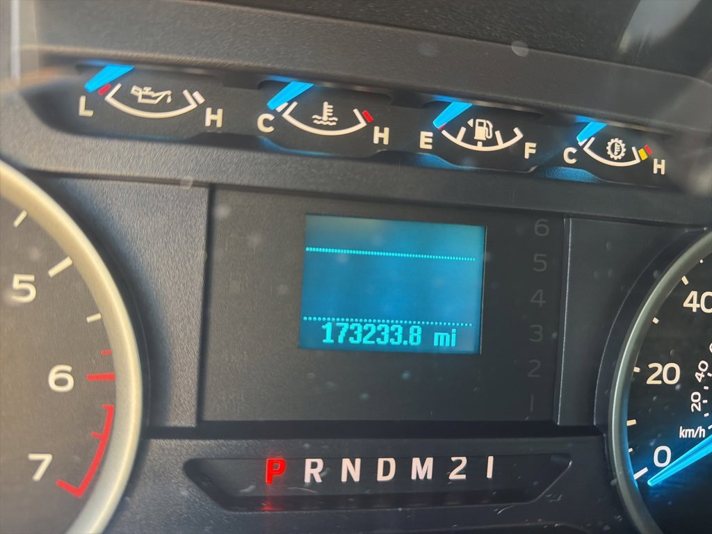 Used 2015 Ford F150 XLT image 5