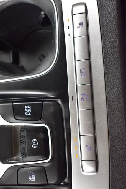 Certified 2024 Kia Carnival LX image 22