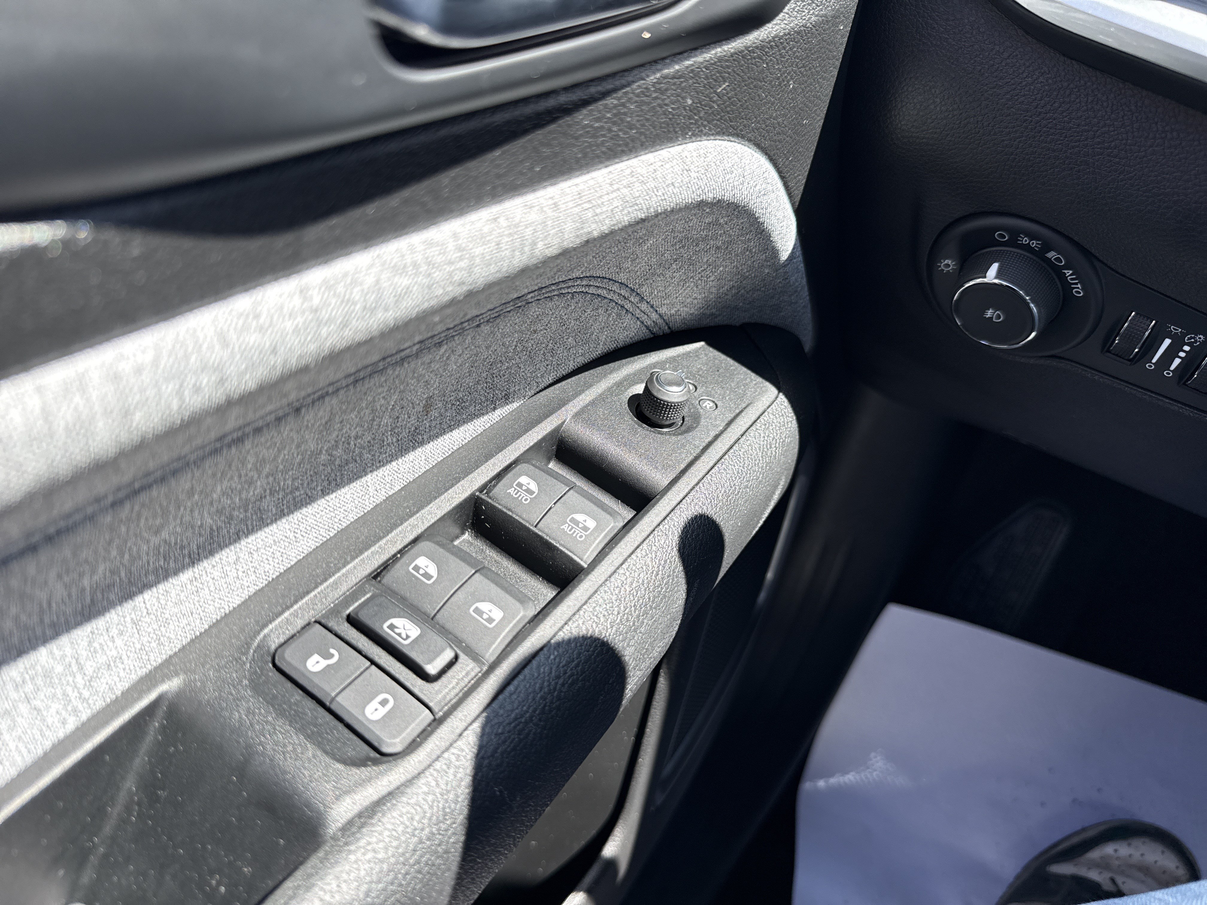 Used 2022 Jeep Compass Latitude w/ Convenience Group AWD/4WD image 26